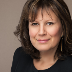 Nicole Bourque-Bouchier - IWIL Headshot