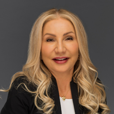 Heather Berthelette - CCIB Board of Directors Headshot
